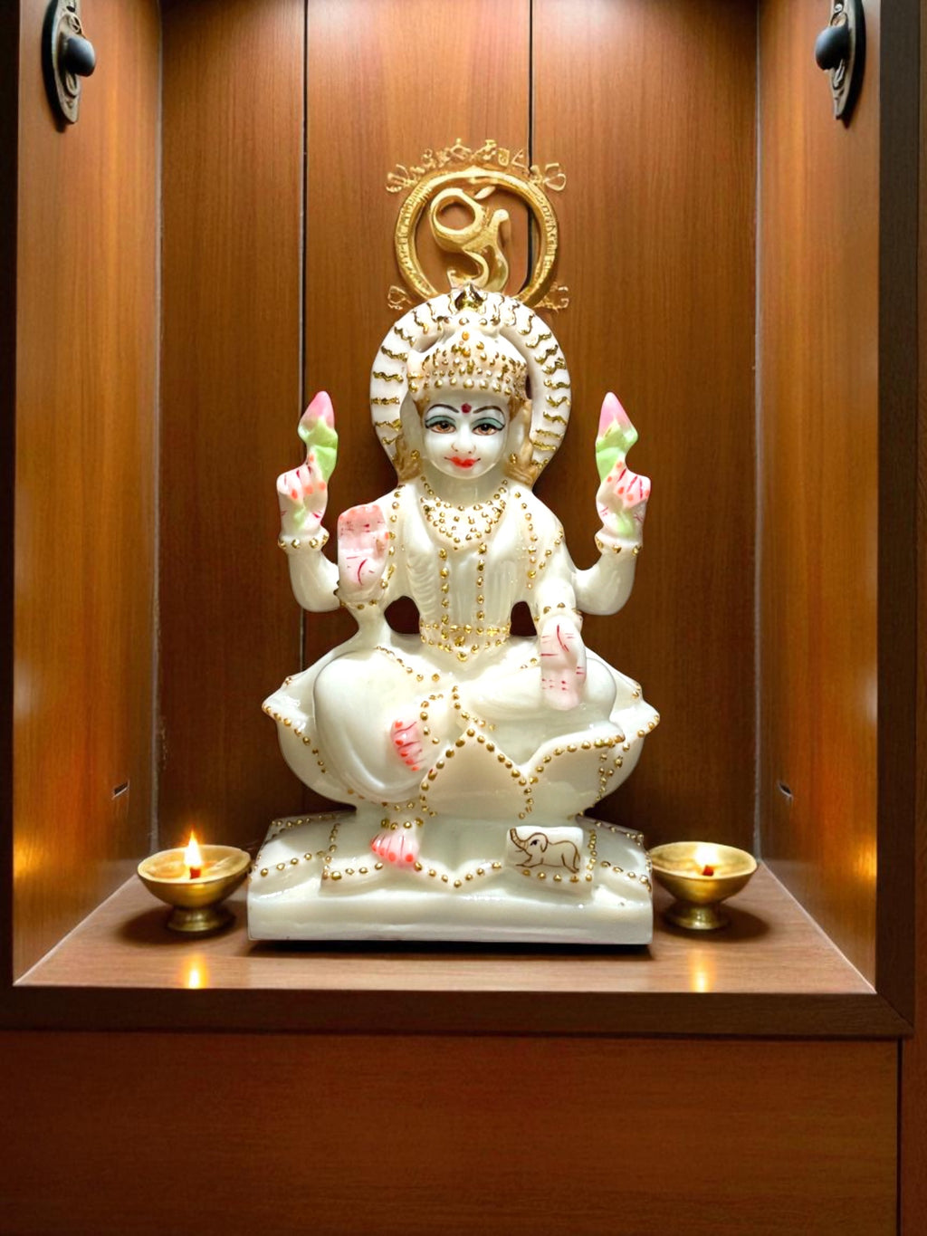 Goddess Lakshmi '7 Inch' (Pure Marbe)