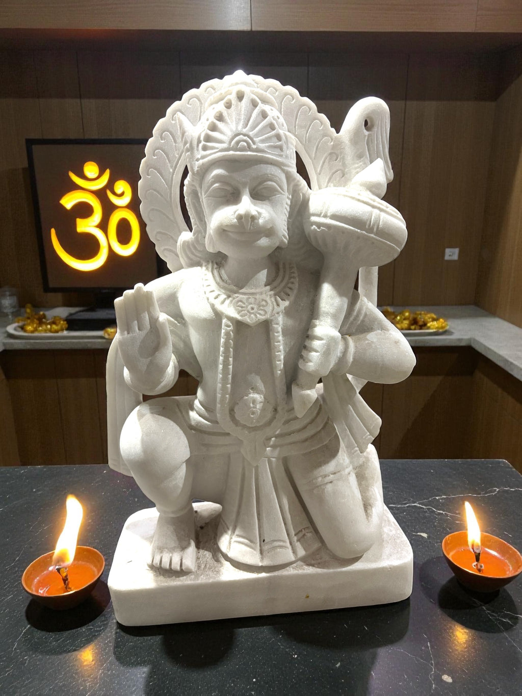 Hanuman Unpainted '12 Inch' ( Pure Marble)