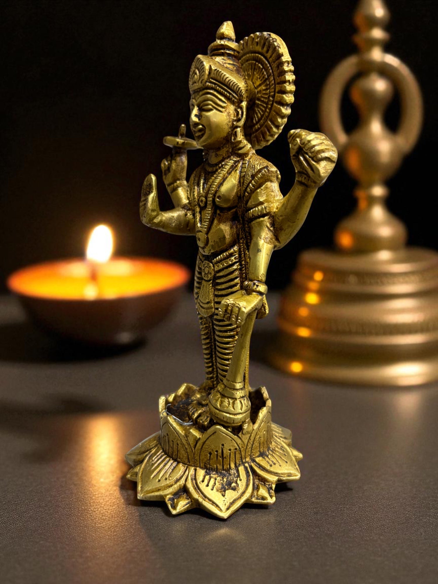 Lord Vishu '7 Inch' (Pure Brass)