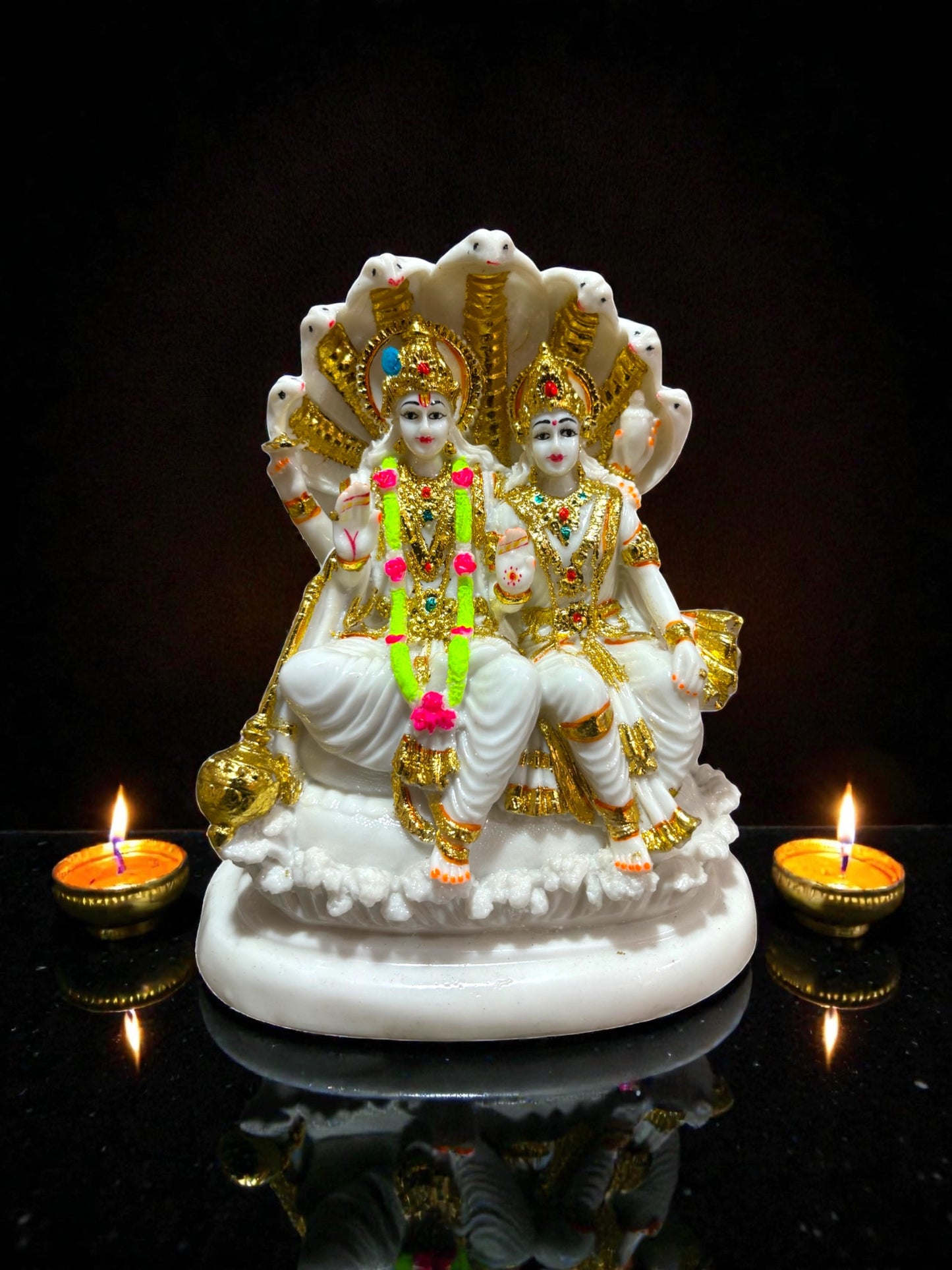 Vishu Lami 'sitting' 9 inch