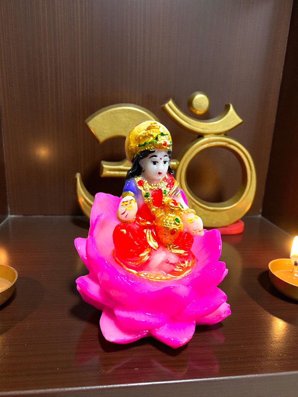 Goddess Lakshmi '2 Inch' (Pure Marble Dust)