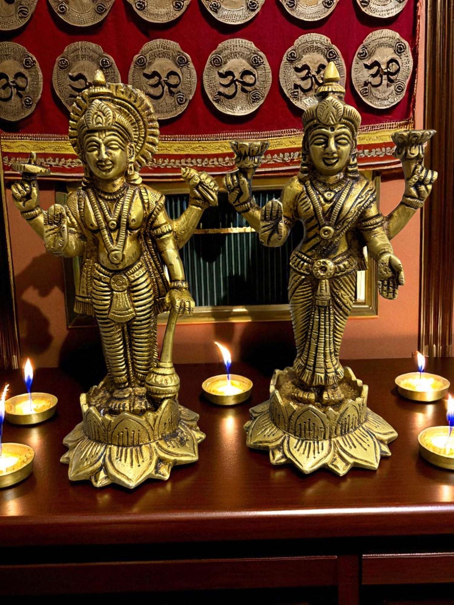 Lord Vishnu & Goddess Lakshmi ' 7Inch' ( Pure Brass)